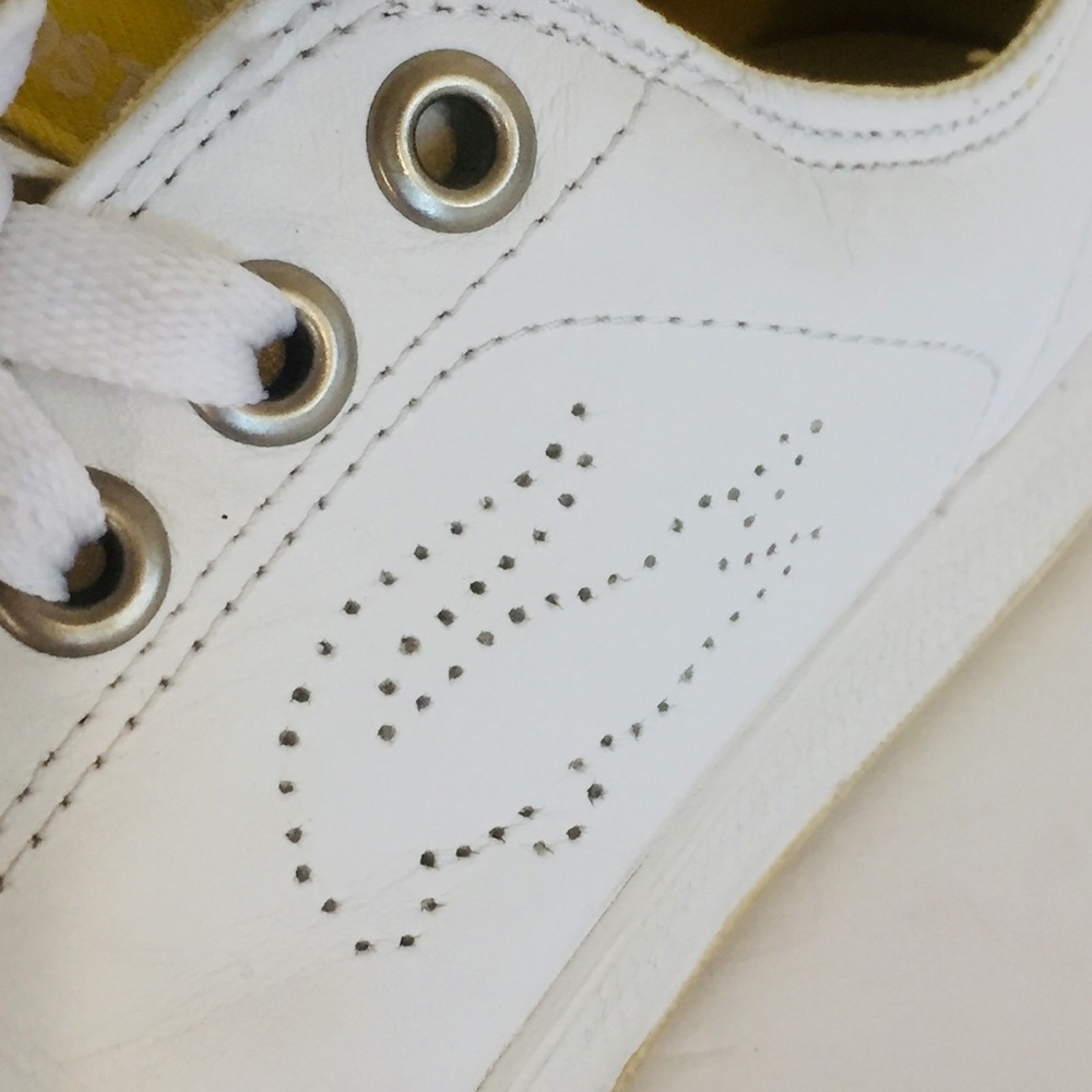 Lacoste White Sneaker Shoes Women’s 9